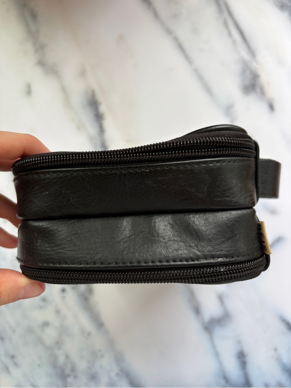 BEIS In Flight Cosmetic Case - Picture 7 of 11